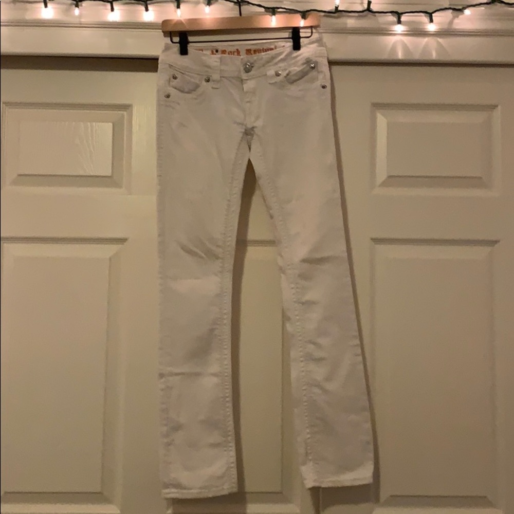 Rock revival -White skinny jeans